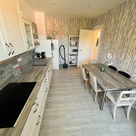 Forest In Apartament *